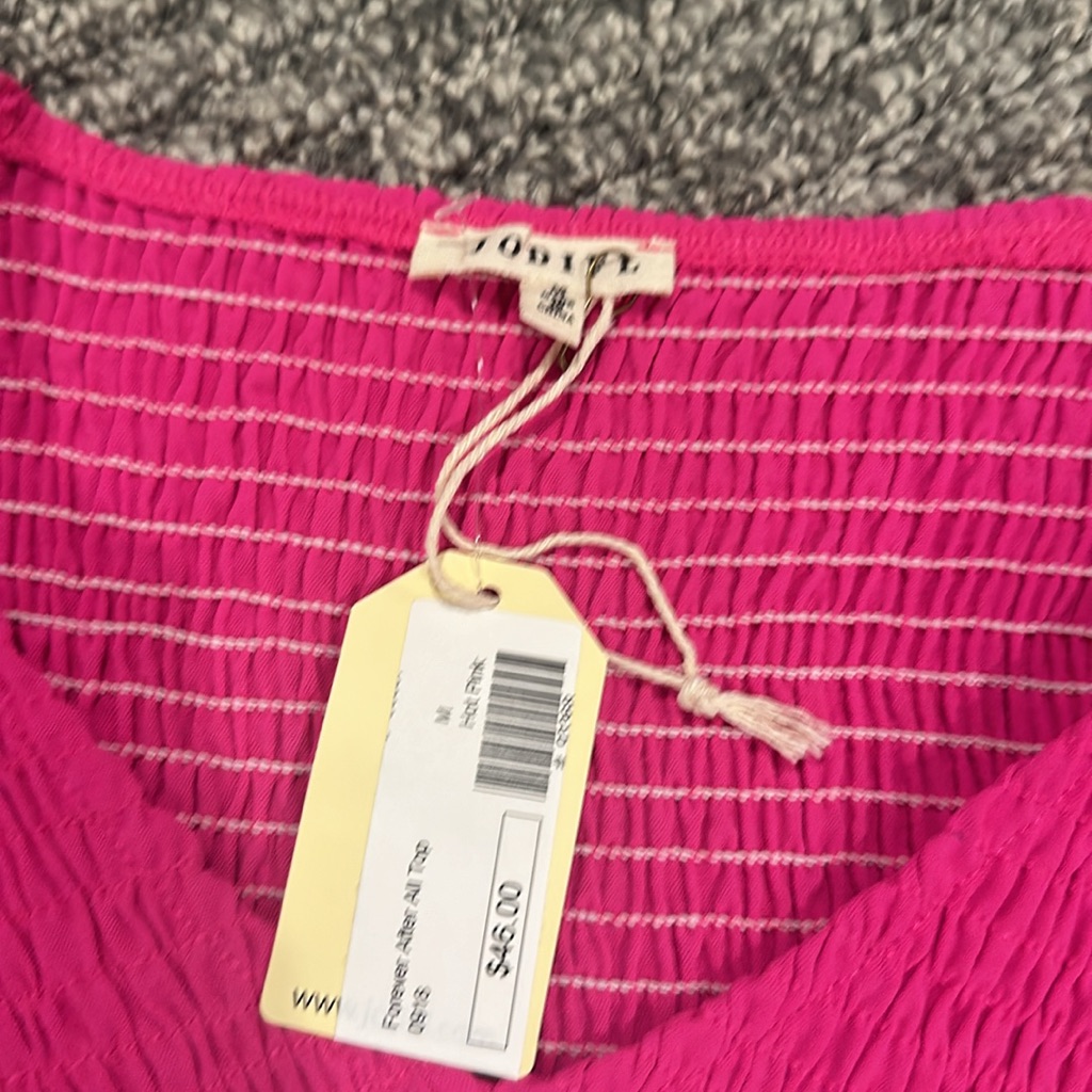 Nwt Jodfil Boutique Hot Pink Top Sz M — image 4 of 4